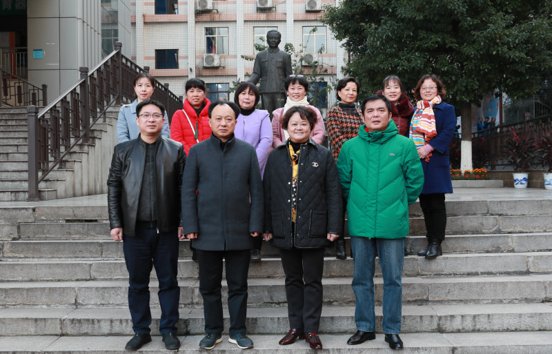 合影.jpg