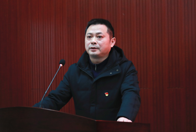 周主任.jpg