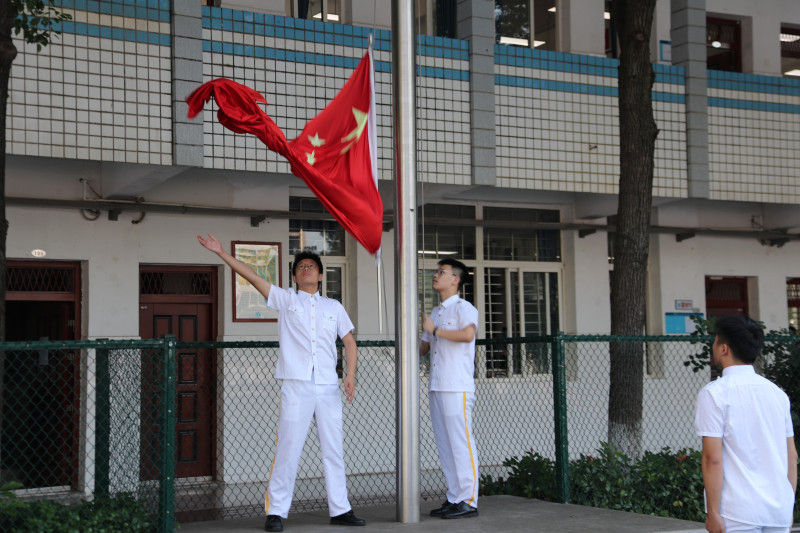 升旗.jpg